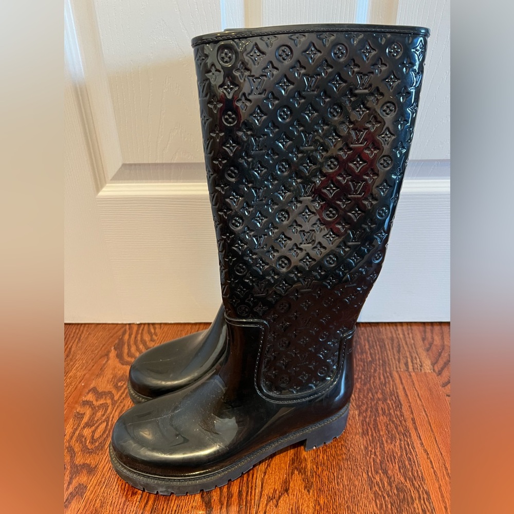 AUTHENTIC - LOUIS VUITTON RAINBOOTS BLACK SIZE 38